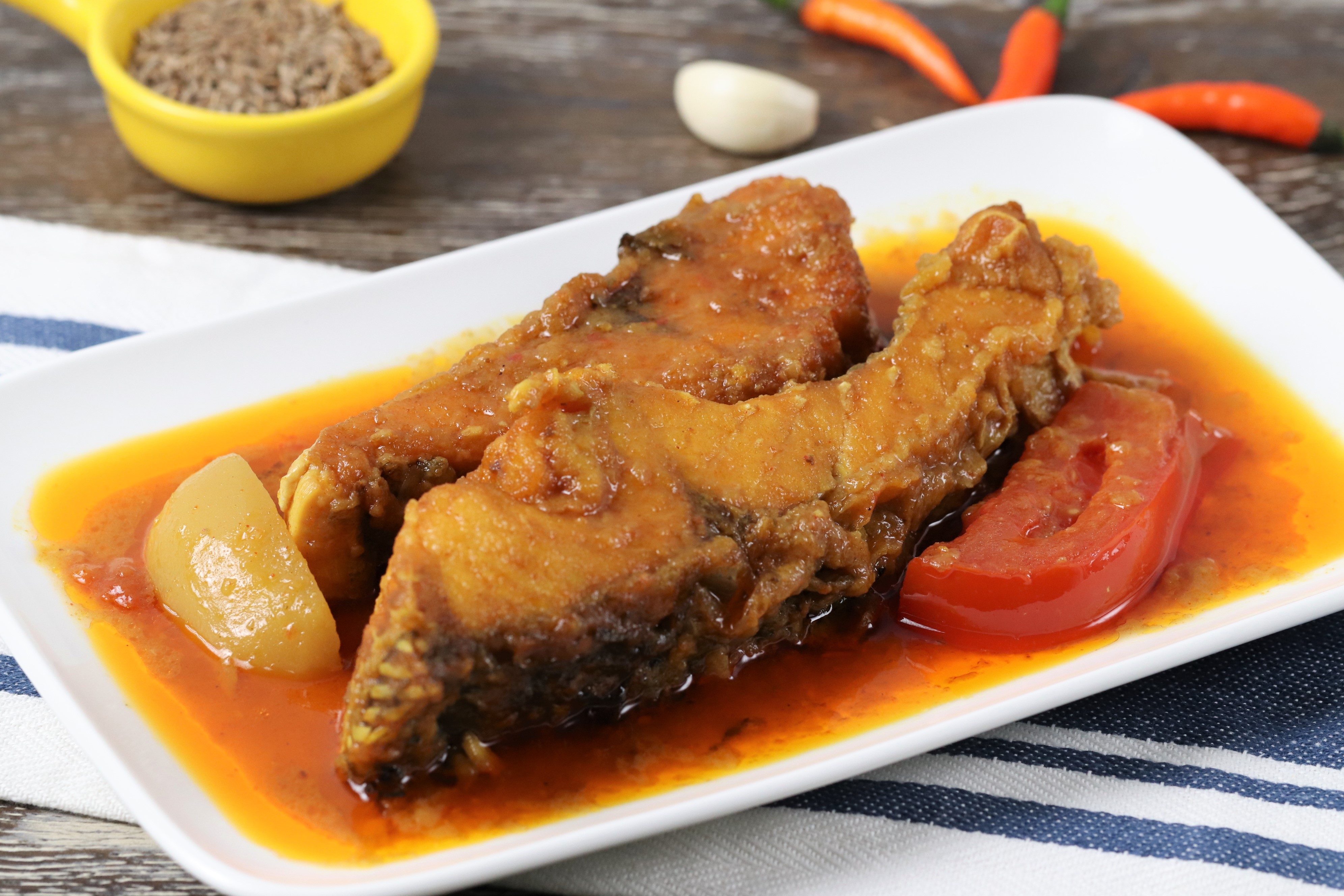 Rohu Fish Curry - Traditional Bengali fish curry with aromatic spices
